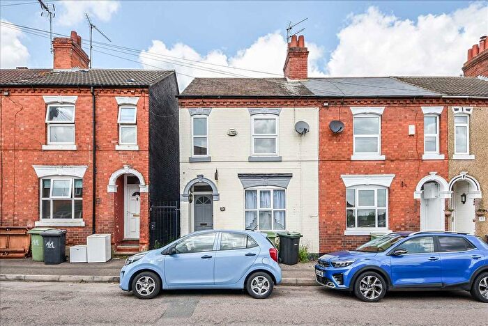 3 Bedroom End Of Terrace House To Rent In Compton Road, Wellingborough, NN8