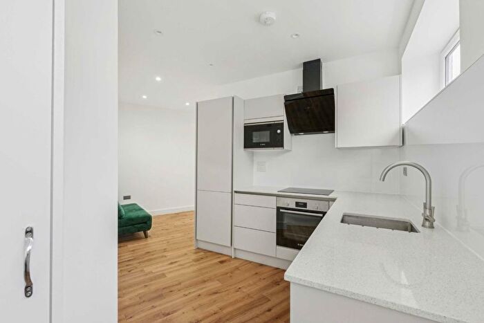 1 Bedroom Flat To Rent In Haydons Road, Haydons Road, SW19