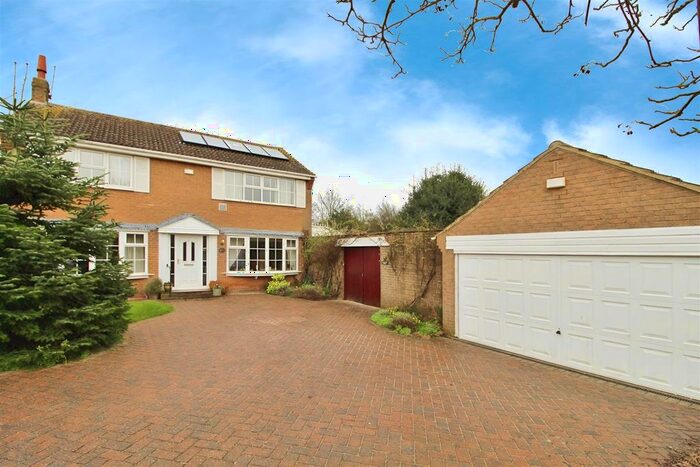 4 Bedroom Detached House For Sale In Springfield Rise, Great Ouseburn, York, YO26