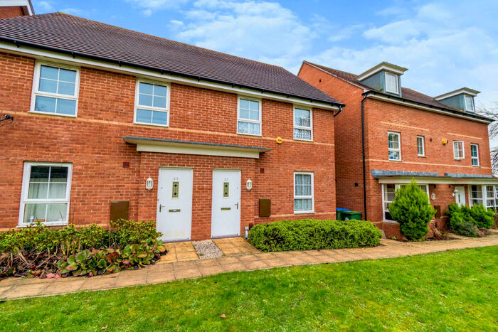 3 Bedroom House To Rent In Cardinal Place, SO16