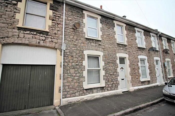 5 Bedroom Terraced House To Rent In Weston-Super-Mare, BS23