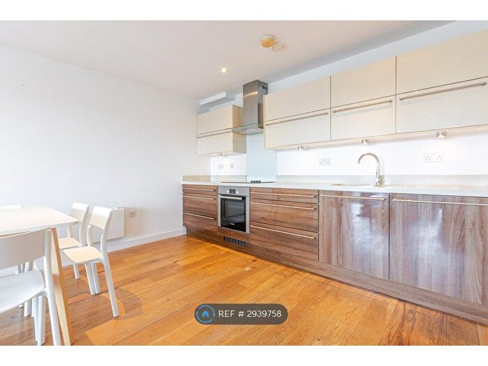 2 Bedroom Flat To Rent In Westholme Gardens, Ruislip, HA4