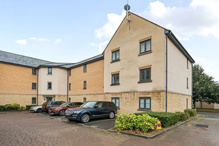 2 Bedroom Apartment To Rent In Bluebell Way, Carterton, OX18