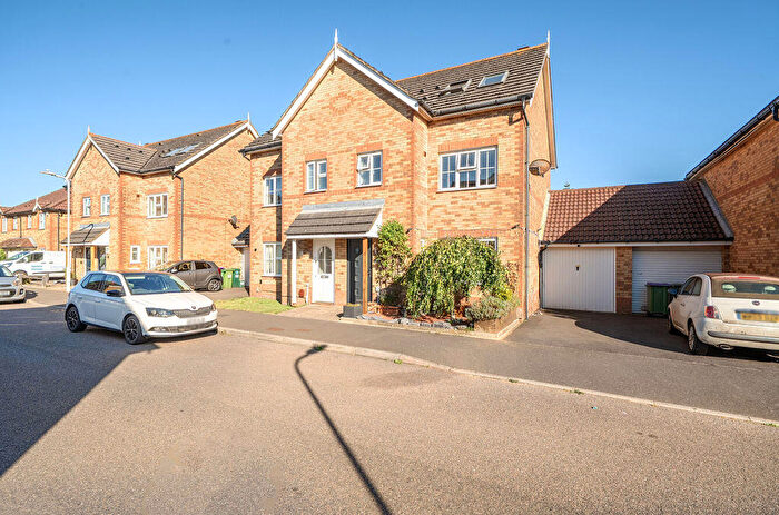 4 Bedroom Semi-Detached House For Sale In Hawkinge - Offers In Excess Of £, CT18