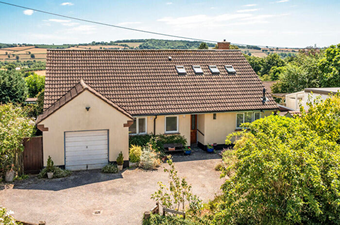 3 Bedroom Detached House For Sale In West End Road, Bradninch, Exeter, EX5