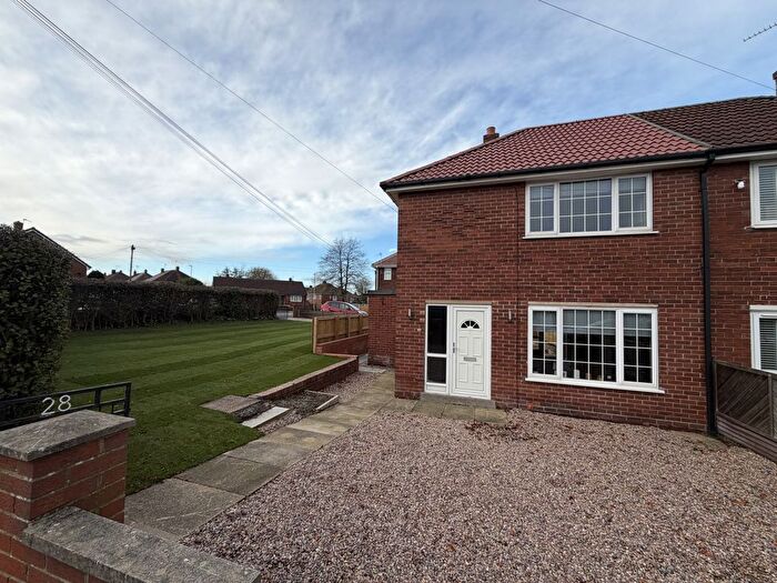 2 Bedroom Semi-Detached House To Rent In Alandale Road, Leeds, West Yorkshire, LS25