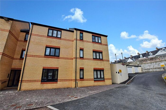 2 Bedroom Apartment For Sale In Alexandra Road, Barnstaple, Devon, EX32