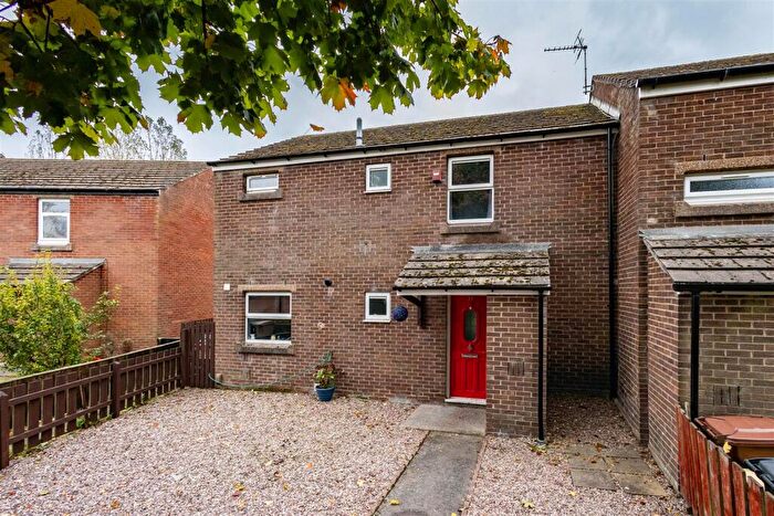 4 Bedroom End Of Terrace House For Sale In Alder Close, Leyland, PR26