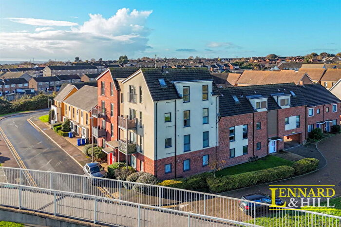 1 Bedroom Flat For Sale In Meadow Drive, Aveley, RM15