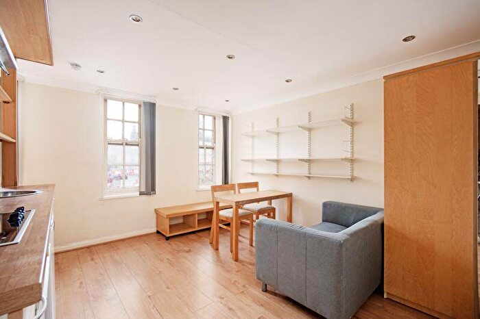Studio To Rent In Flat Mayfair Court, West Bar, S3