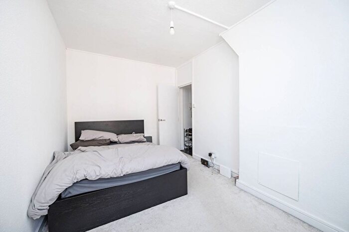 1 Bedroom Flat To Rent In Homerton High Street, Hackney, London, E9