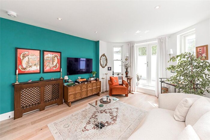 1 Bedroom Flat To Rent In Montrell Road, London, SW2