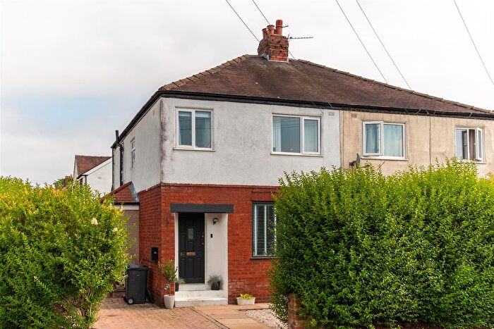 3 Bedroom Semi-Detached House For Sale In Talbot Road, Penwortham, Preston, PR1