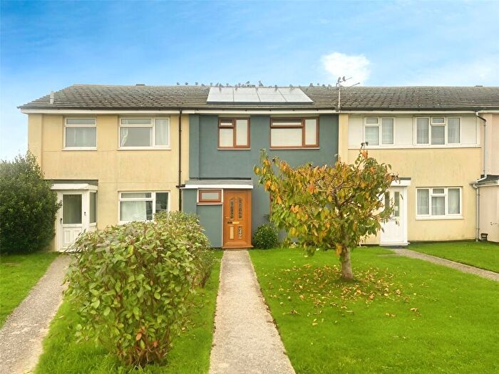 3 Bedroom Terraced House For Sale In Elspring Mead, Wick, Littlehampton, BN17