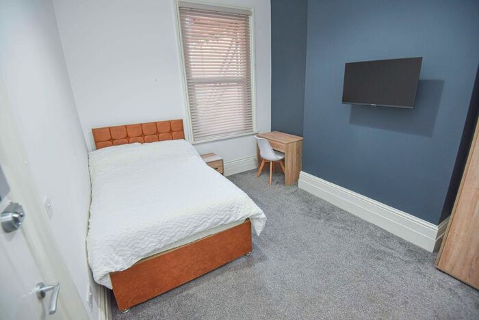 7 Bedroom Terraced House To Rent In Taswell Road, Southsea, PO5