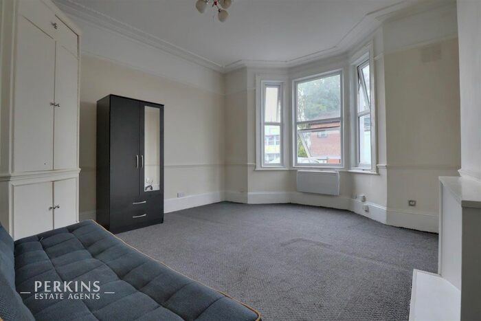 Studio To Rent In Pinner Road, North Harrow, Harrow, HA1