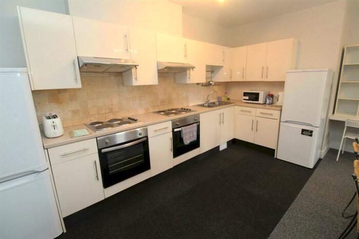 6 Bedroom Flat To Rent In Darran Street, Cardiff, CF24