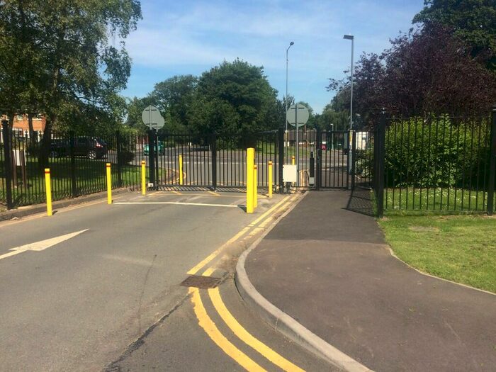 Studio To Rent In Albrighton House, Browns Green, Birmingham, B20
