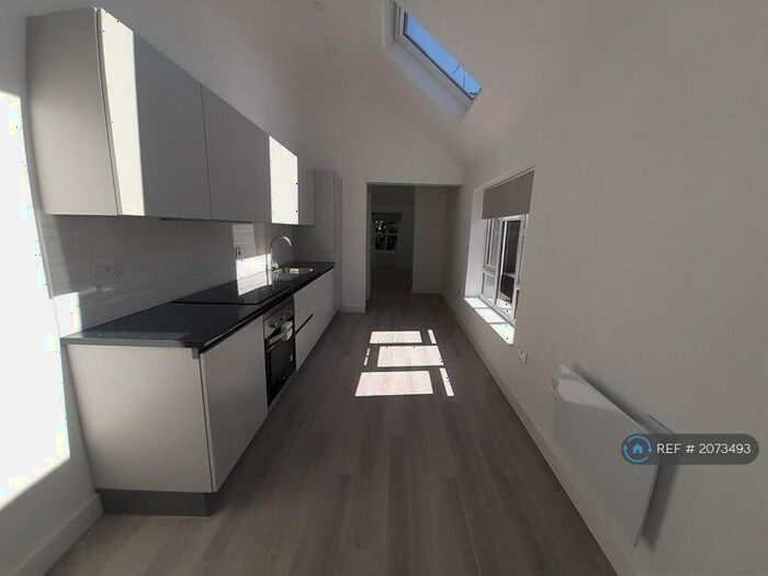 Studio To Rent In Hatfield Rd, St Albans, AL1