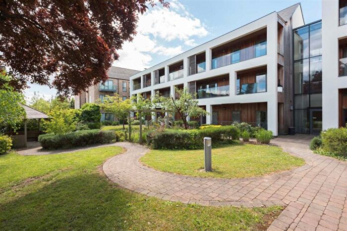 2 Bedroom Apartment For Sale In St Bedes, Bedford, MK40