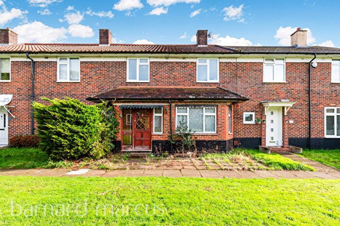 3 Bedroom Terraced House For Sale In Pitwood Green, Tadworth, KT20