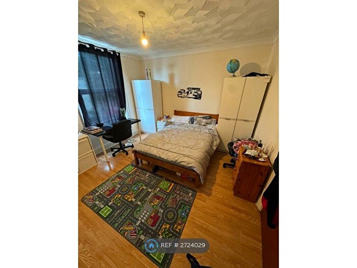 2 Bedroom Flat To Rent In Alma Road, Southampton, SO14