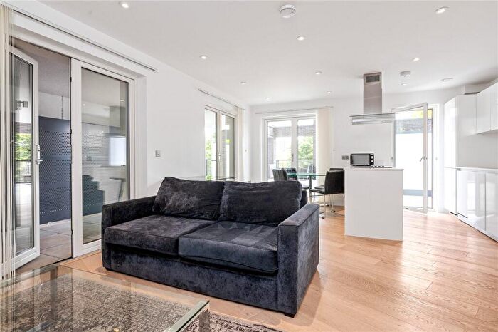 2 Bedroom Apartment To Rent In Cube Building, - Wenlock Road, London, N1
