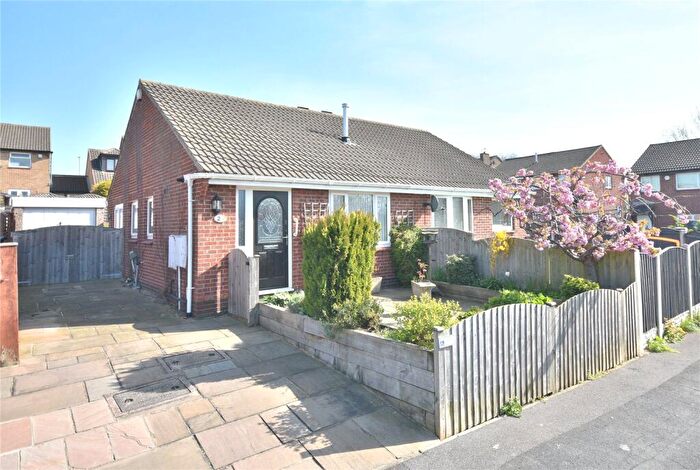 1 Bedroom Bungalow For Sale In Cherry Rise, Leeds, West Yorkshire, LS14