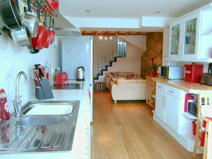 3 Bedroom House To Rent In Garth Road, Bangor, Gwynedd, LL57