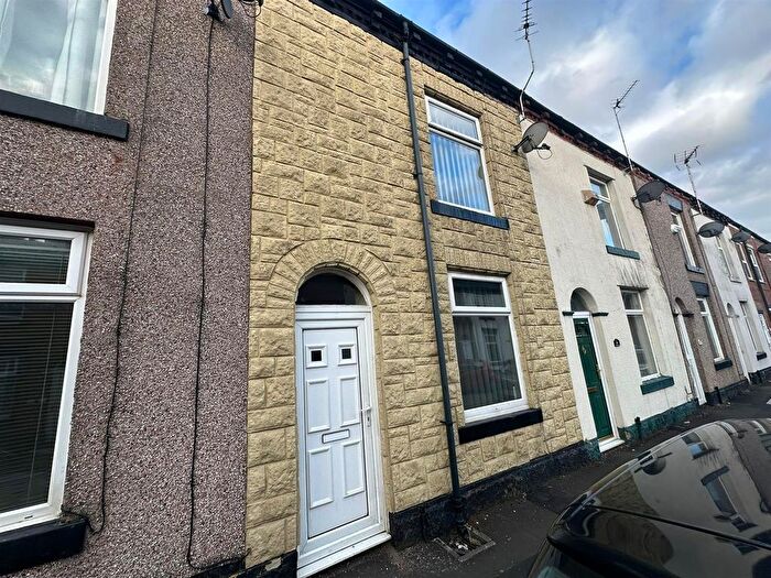 2 Bedroom Terraced House For Sale In Byrom Street, Bury, BL8