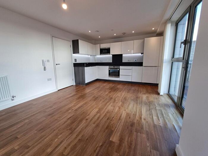 2 Bedroom Apartment To Rent In Roma Corte, Lewisham, SE13