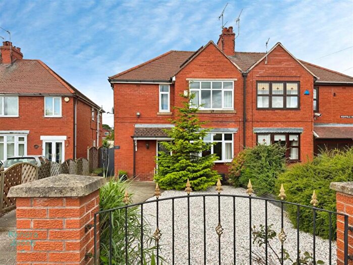 3 Bedroom Semi-Detached House For Sale In Doncaster Road, Costhorpe, Worksop, S81