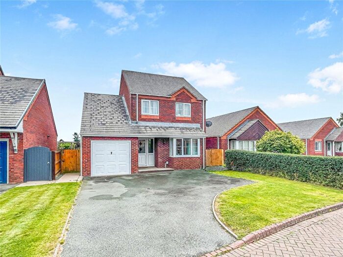 3 Bedroom Detached House For Sale In Vyrnwy Crescent, Four Crosses, Llanymynech, Powys, SY22
