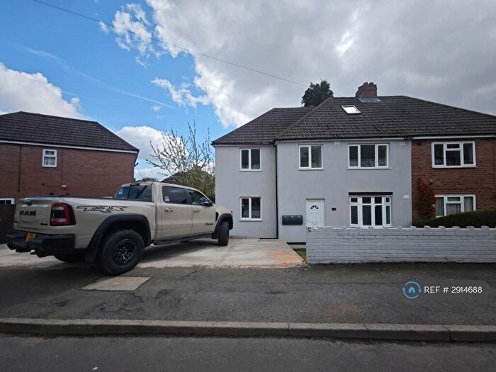2 Bedroom Maisonette To Rent In Springfield Crescent, Dudley, DY2