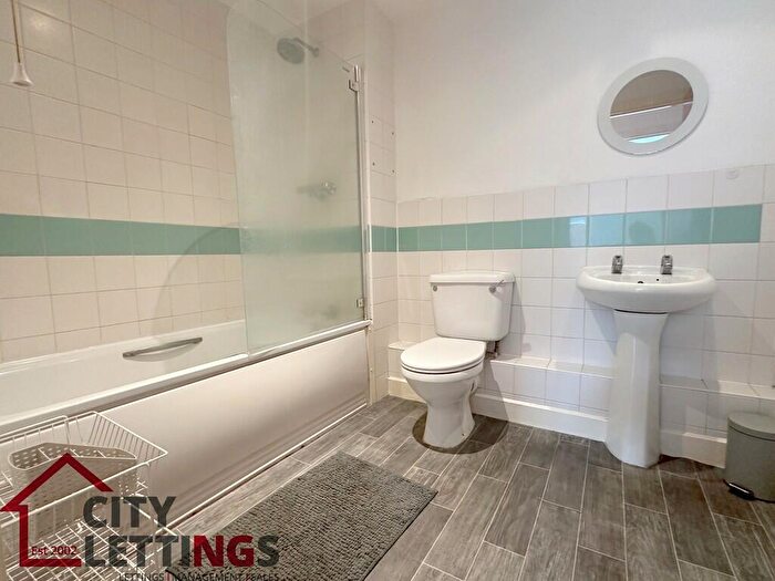 2 Bedroom Apartment To Rent In Ropewalk Court, Upper Parliment Street, NG1