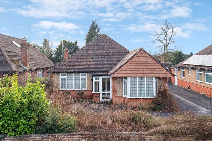 3 Bedroom Bungalow For Sale In Deancroft Road, Chalfont St Peter, Gerrards Cross, SL9