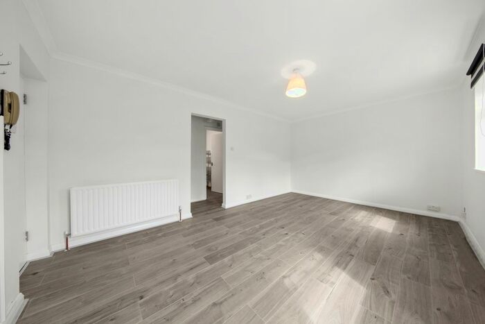 1 Bedroom Flat To Rent In Yeldham Road, London, W6