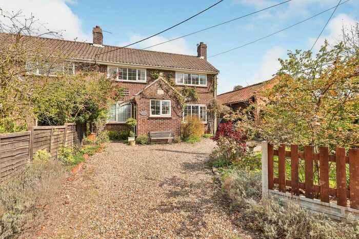4 Bedroom Property For Sale In Church Farm Cottages, Cranworth, Thetford, IP25