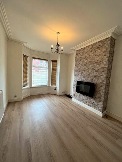 3 Bedroom Terraced House To Rent In Earlesmere Avenue, Balby, Doncaster, DN4