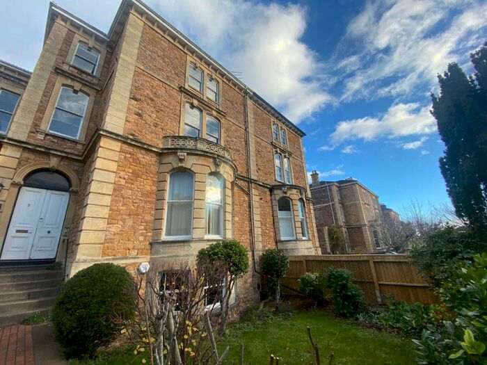 3 Bedroom Apartment To Rent In Miles Road, Clifton, BS8