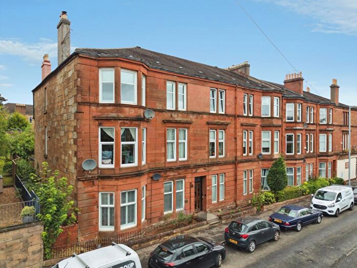 3 Bedroom Flat For Sale In Millbrae Road, Glasgow, G42