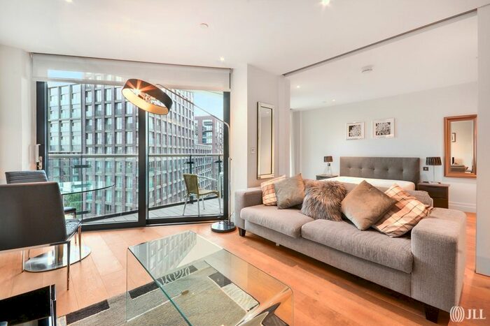 Studio To Rent In Nine Elms Lane, London SW11