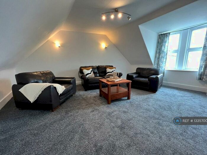 3 Bedroom Flat To Rent In Longate, Peterhead, AB42