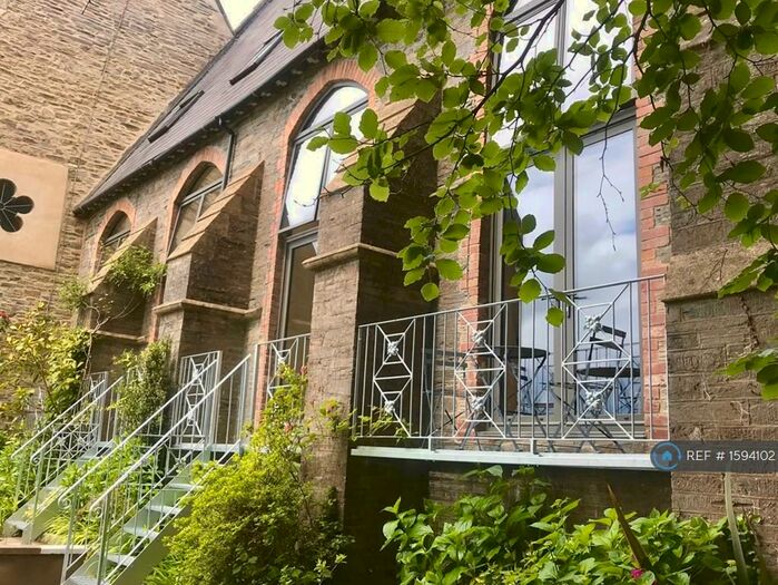 1 Bedroom Terraced House To Rent In Peregrine Hall, Lostwithiel, PL22