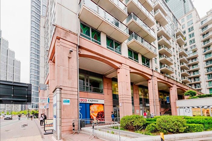 1 Bedroom Flat To Rent In Hanover House, St George Wharf, Vauxhall, SW8