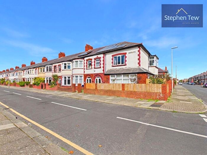 4 Bedroom End Of Terrace House For Sale In Orchard Avenue, Blackpool, FY4