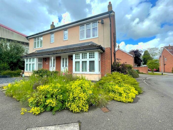 3 Bedroom House For Sale In Rawson Way, Hornsea, HU18