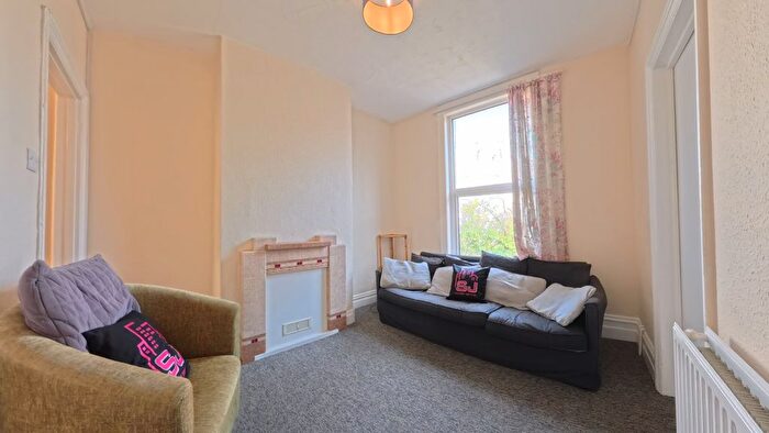 4 Bedroom Terraced House To Rent In Riley Road, Brighton, BN2