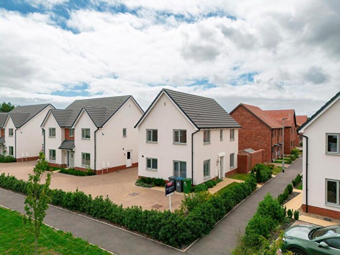 3 Bedroom Detached House For Sale In Allens Drive, Trimley St. Martin, IP11