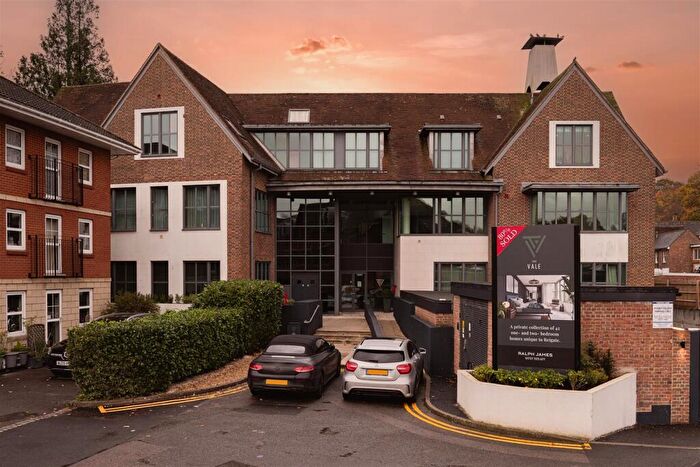 2 Bedroom Apartment To Rent In Roebuck Close, Reigate, RH2